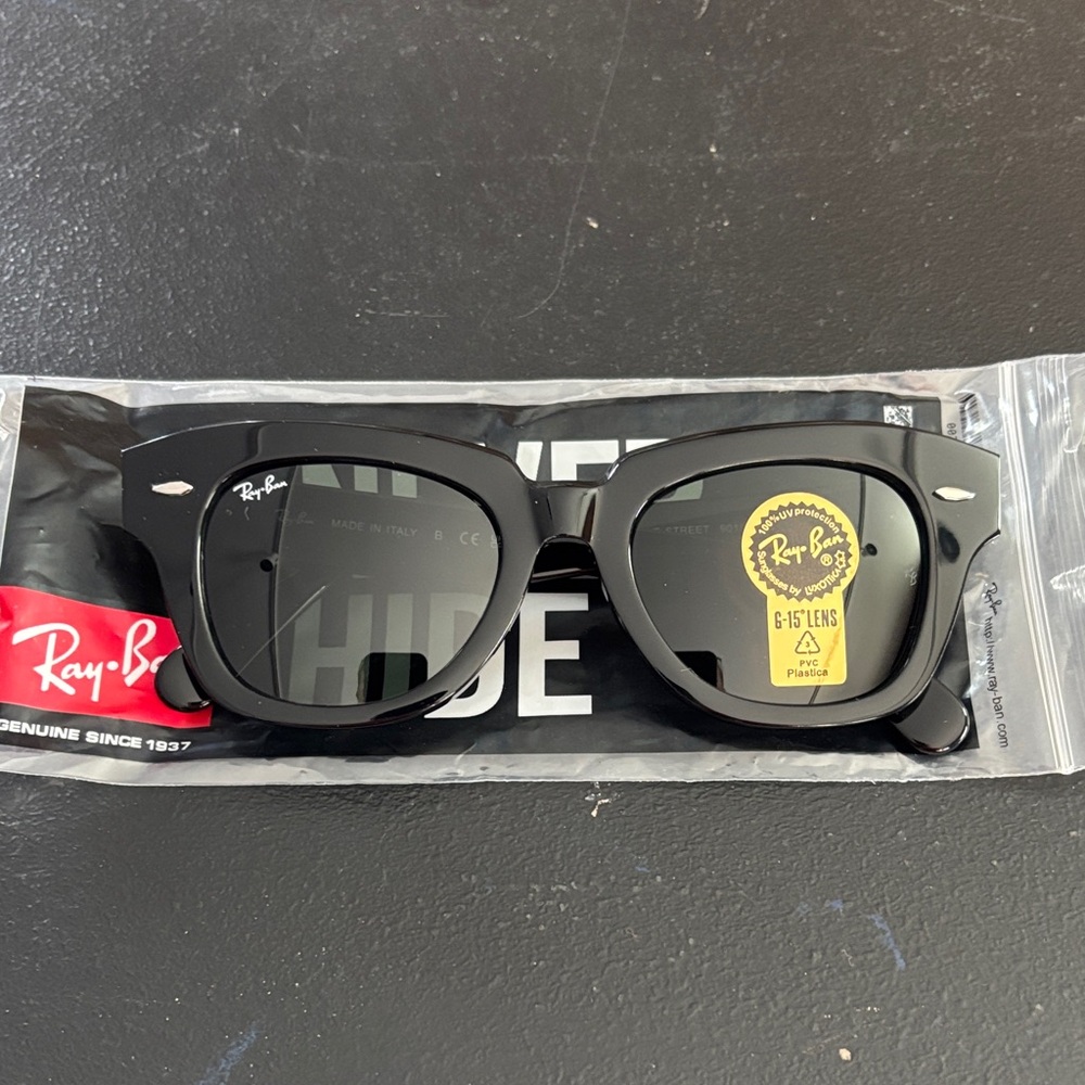 Ray-Ban Glossy Black Eyewear